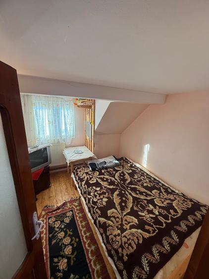 Casă cu 4 camere în Mănăstire