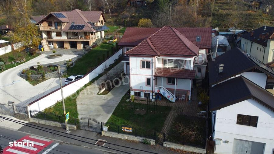 Casă cu 4 camere în Central