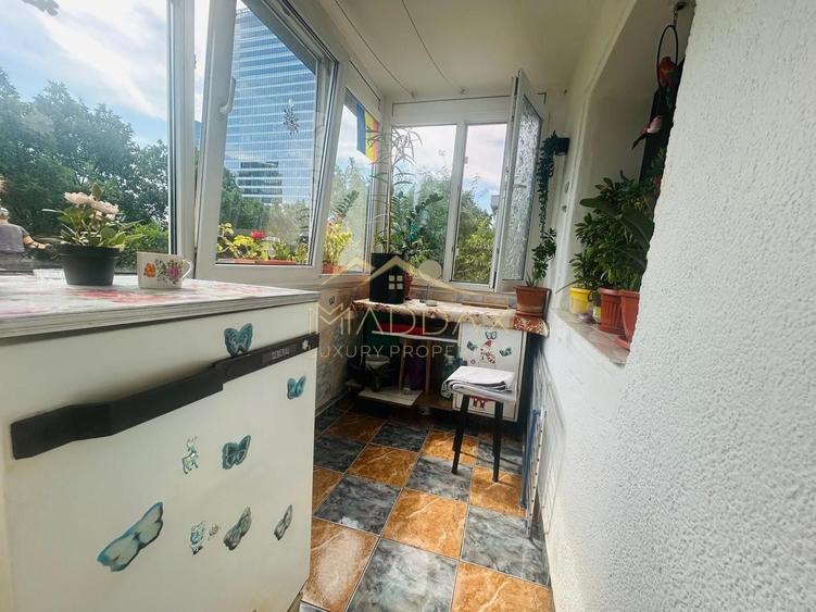 Apartament cu 2 camere decomandat în Aviației