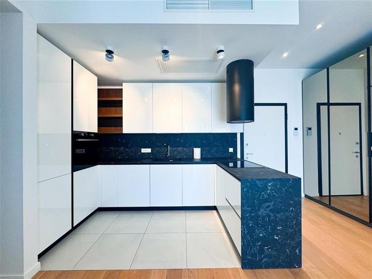 Apartament cu 3 camere decomandat, mobilat în Floreasca