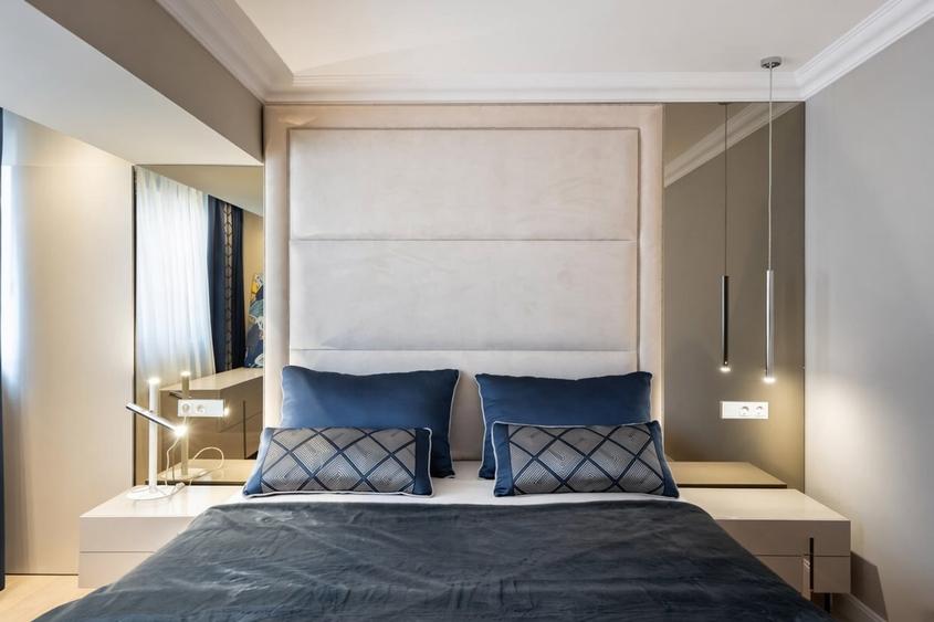 Apartament cu 4 camere decomandat, mobilat în Victoriei