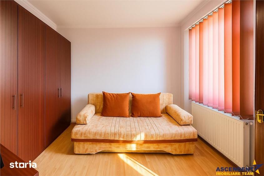 Apartament cu 3 camere semidecomandat în IAR