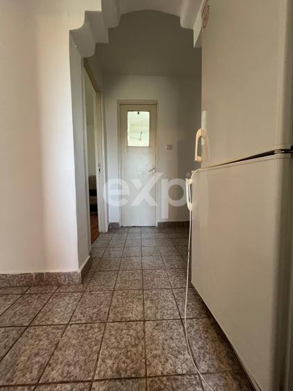Apartament cu 2 camere decomandat, mobilat în Găești