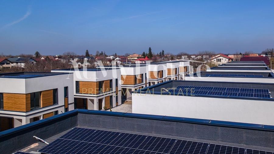 Casă individuală cu 5 camere cu Piscina în Tunari