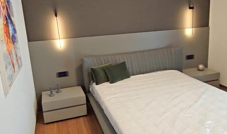 Apartament cu 5 camere în Nordului