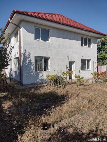 Casă cu 6 camere în Costi