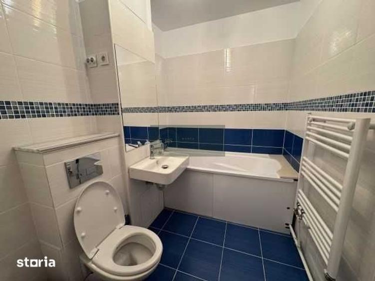Apartament cu 4 camere decomandat în Astra
