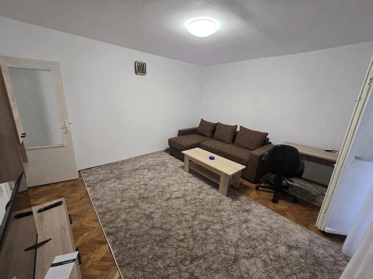 Apartament cu 3 camere decomandat în Dorobanților