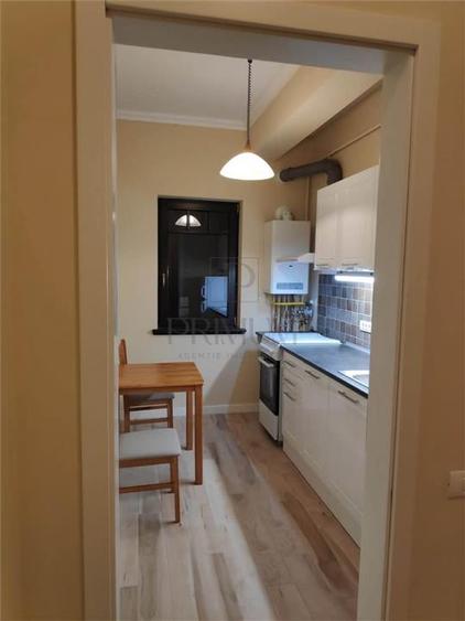 Apartament cu 2 camere decomandat în Dumbrăvița