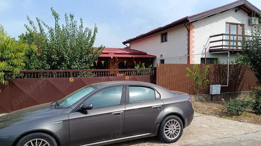 Casă cu 6 camere cu Teren 700 Mp în Cazasu