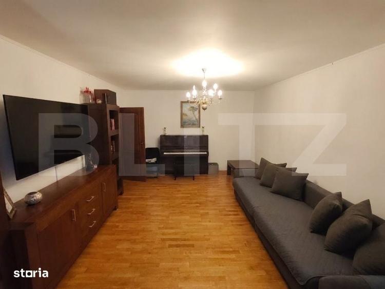 Apartament cu 3 camere în Aleea Trandafirilor