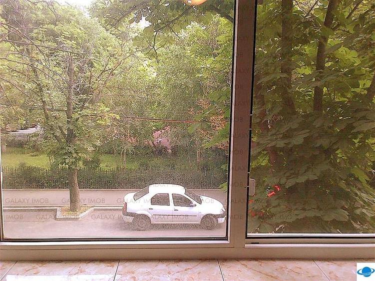 Garsonieră decomandată, mobilată în Muncii
