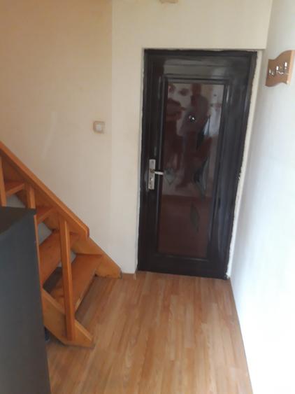 Sarari/STUDIO cu scara interioara la mansarda /centrala/44 mp/ - 3