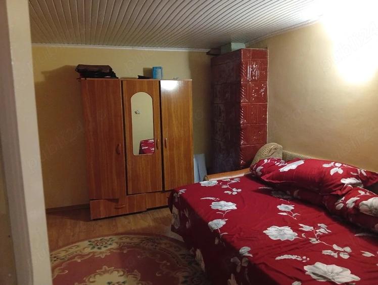 Casă cu 4 camere cu Teren 130 Mp în Laza