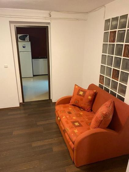 Apartament cu 3 camere în Zorilor