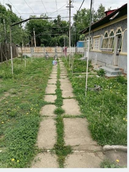Casă cu Teren 1400 Mp în Poenari