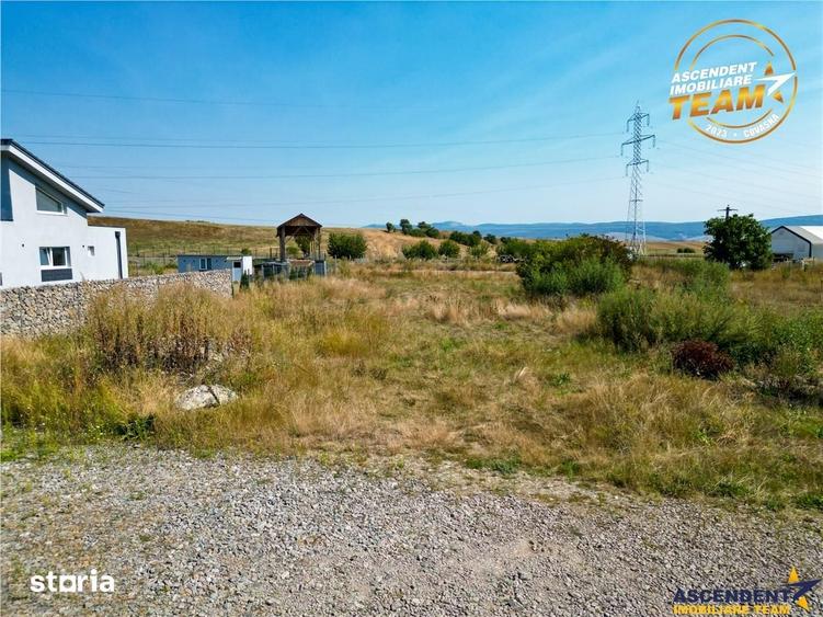 Teren de 824 mp, în Arcuș