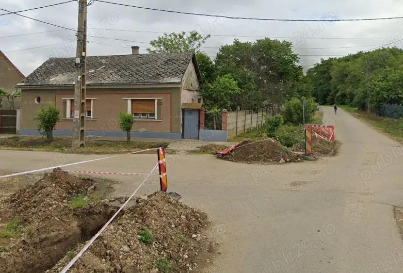 Casă cu 2 camere în Santăul Mare