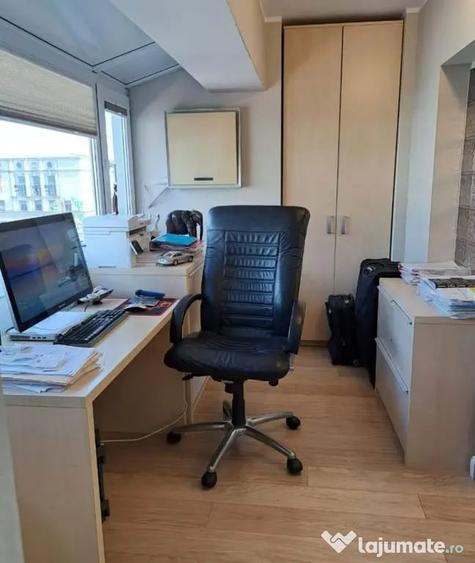 Apartament cu 4 camere semidecomandat în Calea Victoriei