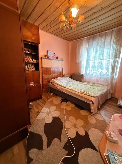 Casă cu 4 camere în Ruginoasa