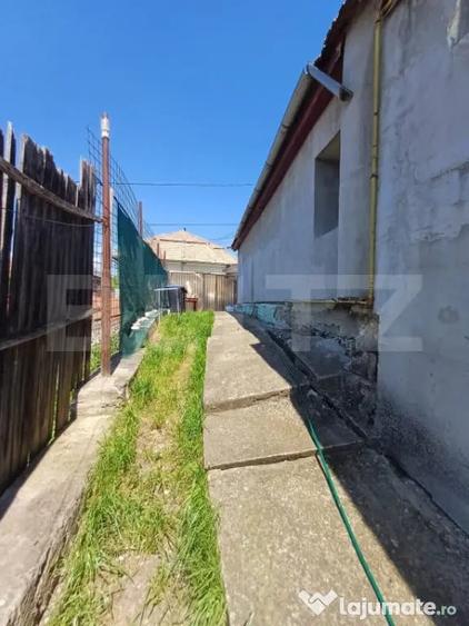 Casă cu 2 camere cu Teren 380 Mp în Copăceni