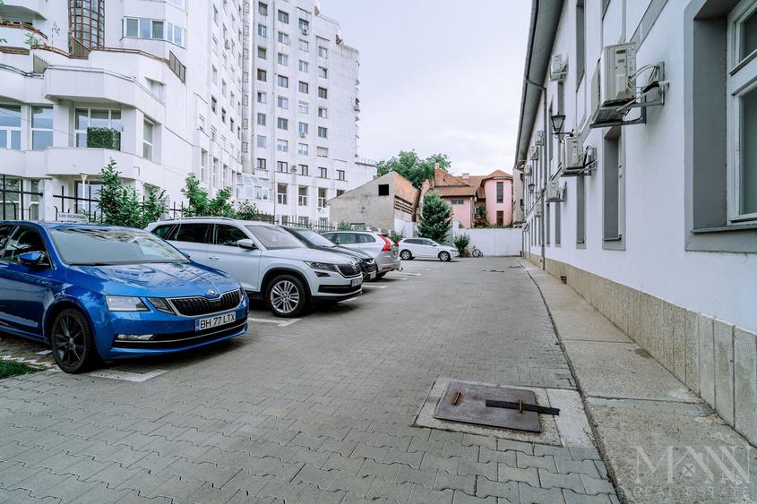 Birou, de 406 mp, în Ultracentral
