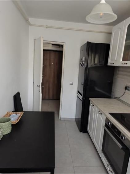 Apartament cu 2 camere decomandat, mobilat în Săsar