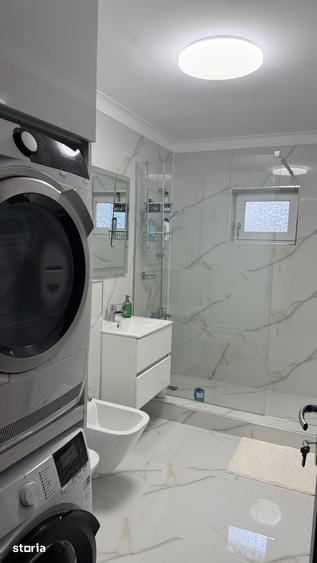 Casă cu 5 camere cu Teren 467 Mp în Central
