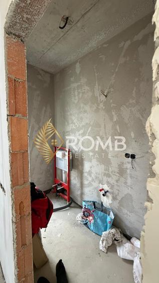 Casă individuală cu 5 camere cu Teren 500 Mp în Florești