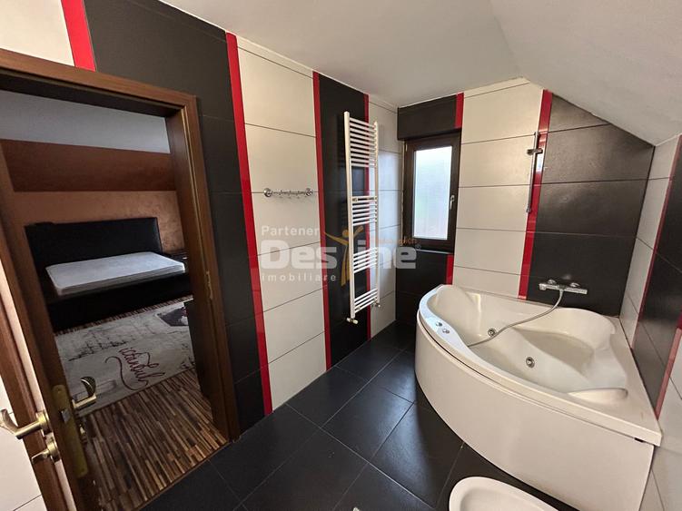 Casă individuală cu 6 camere cu Piscina în Ciritei