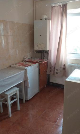 Garsonieră decomandată în Gojdu