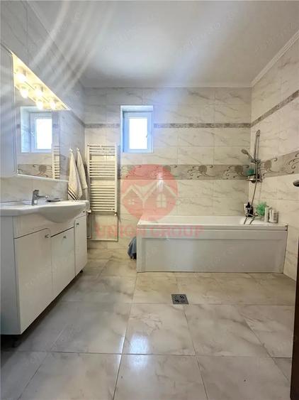 Casă cu Teren 854 Mp în Ovidiu