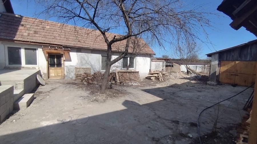 Casă individuală cu 4 camere cu Teren 1900 Mp în Tărtăria
