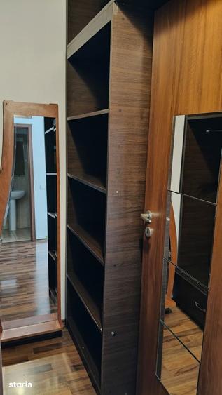 Garsonieră decomandată în Titan