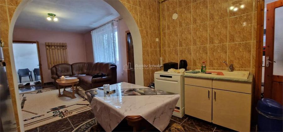 Casă cu 5 camere cu Teren 565 Mp în Central
