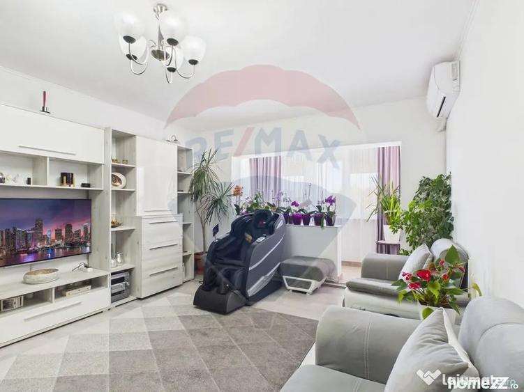 Apartament cu 4 camere decomandat în Colentina