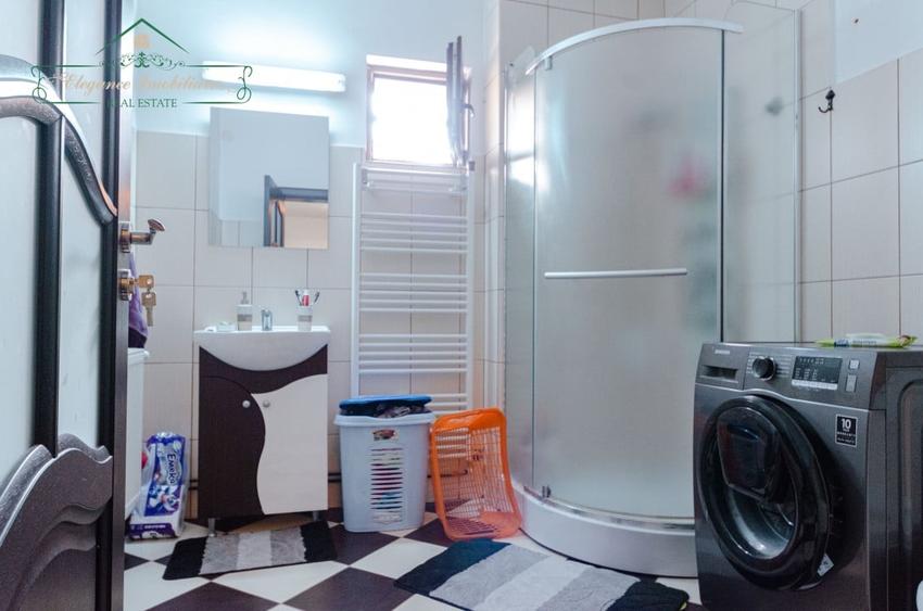Casă individuală cu 4 camere cu Canalizare în Bujac