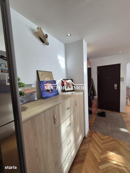 Apartament cu 3 camere decomandat în Nufărul