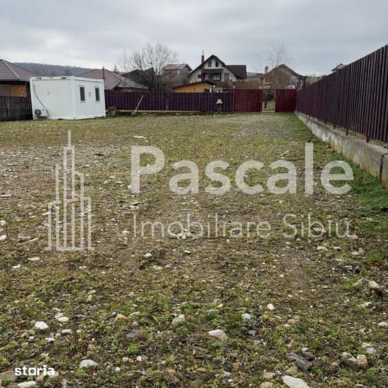 Teren de 1535 mp, în Sadu