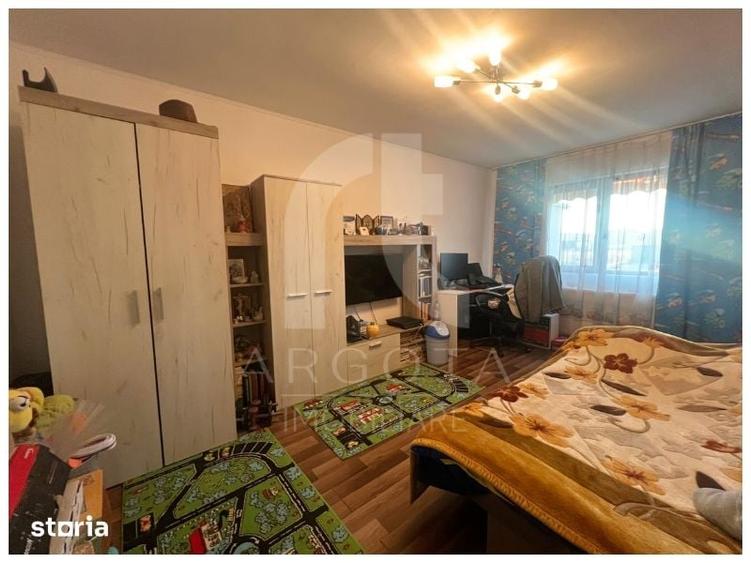 Casă cu 4 camere cu Teren 1000 Mp în Costești