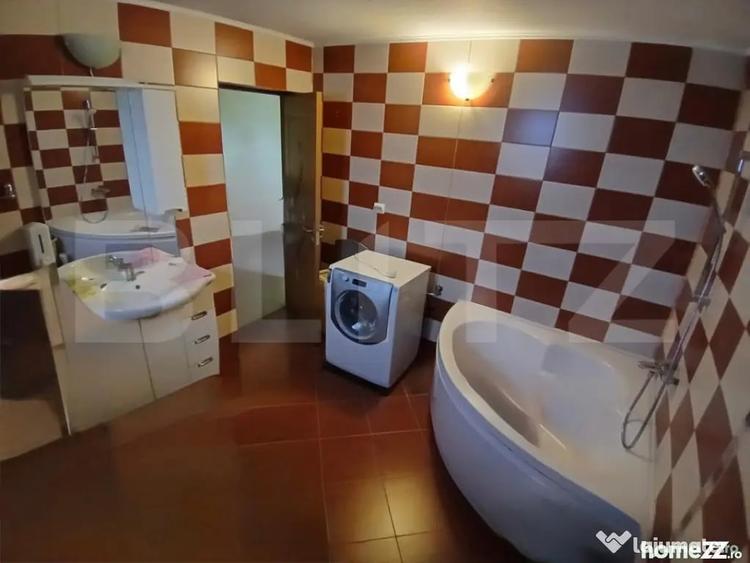 Casă cu 5 camere cu Teren 650 Mp în Sânpetru
