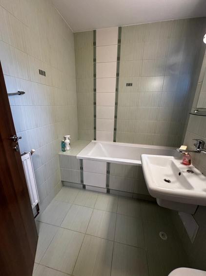 Apartament cu 3 camere decomandat în Aurel Vlaicu