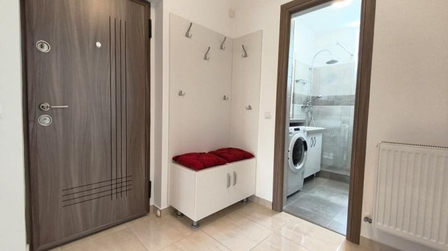 Apartament cu 2 camere decomandat în Cetate