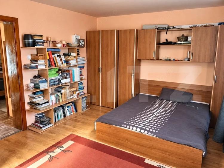 Casă cu Teren 1600 Mp în Cornești (Crăciunești)
