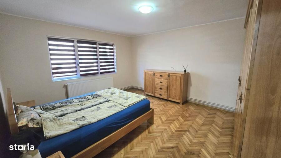 Apartament cu 3 camere decomandat în Micro 16