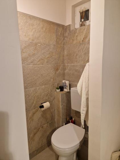 Apartament cu 4 camere decomandat în Tudor