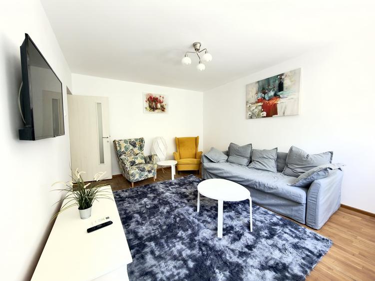 Apartament cu 2 camere decomandat, mobilat în Universitate