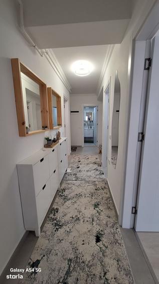 Apartament cu 3 camere decomandat în Inel II