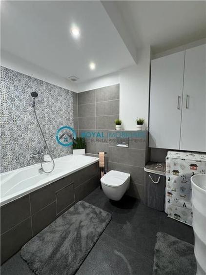 Apartament cu 3 camere decomandat, mobilat în Albert