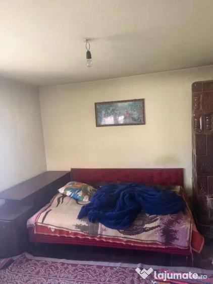 Casă cu 3 camere cu Teren 240 Mp în Brestei